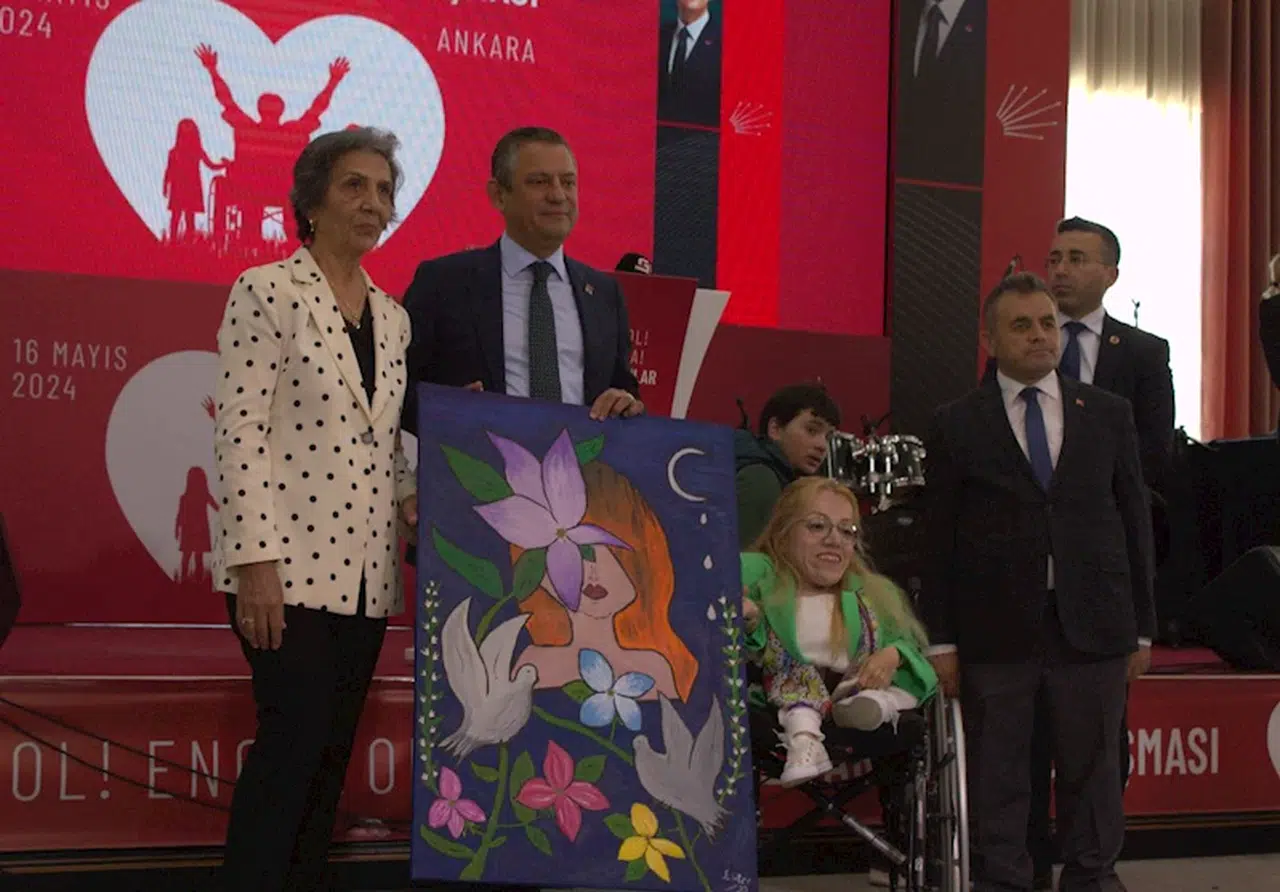 Özgür Özel: Normalleşme sürecinin ilk adımını engellilerin sorunlarını çözerek atalım