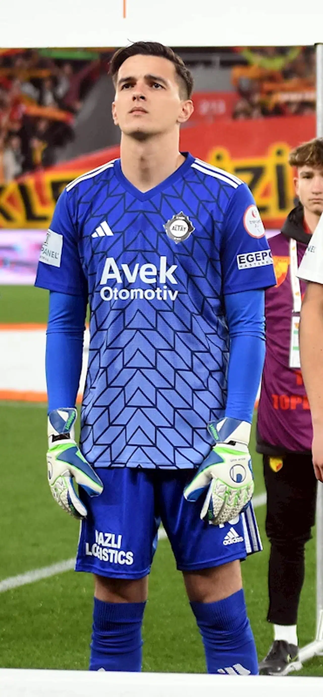 Altay'da kaleci Mustafa gidici