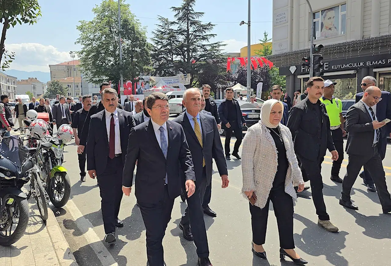Bakan Tunç'tan 'Kobani davası' açıklaması: İstinaf ve temyiz süreçleri var, bunları bekleyeceğiz (2)