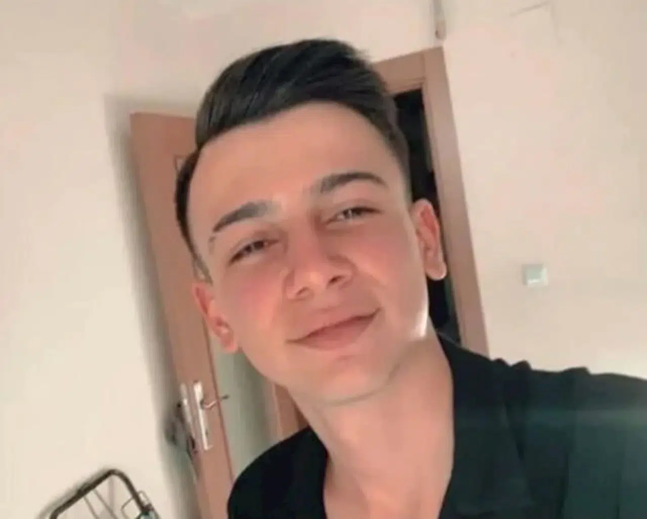 Bariyere çarpan motosikletteki 2 arkadaş öldü