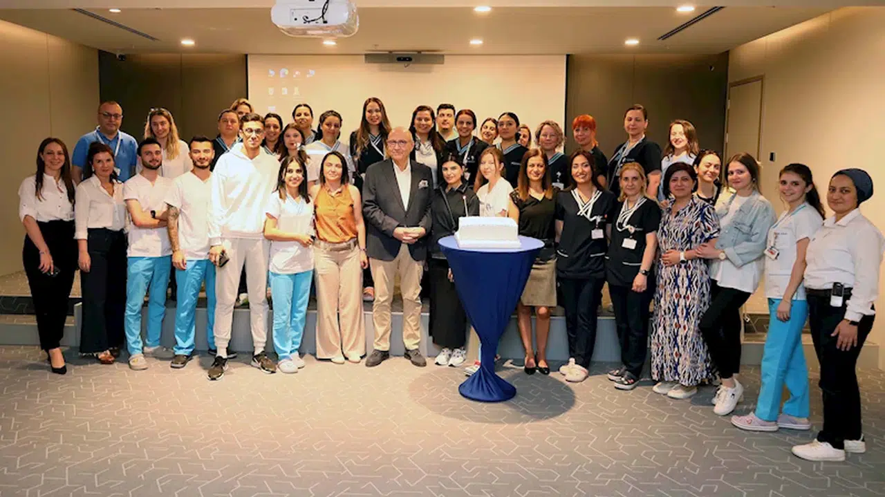Medicana İzmir'den hemşirelere teşekkür
