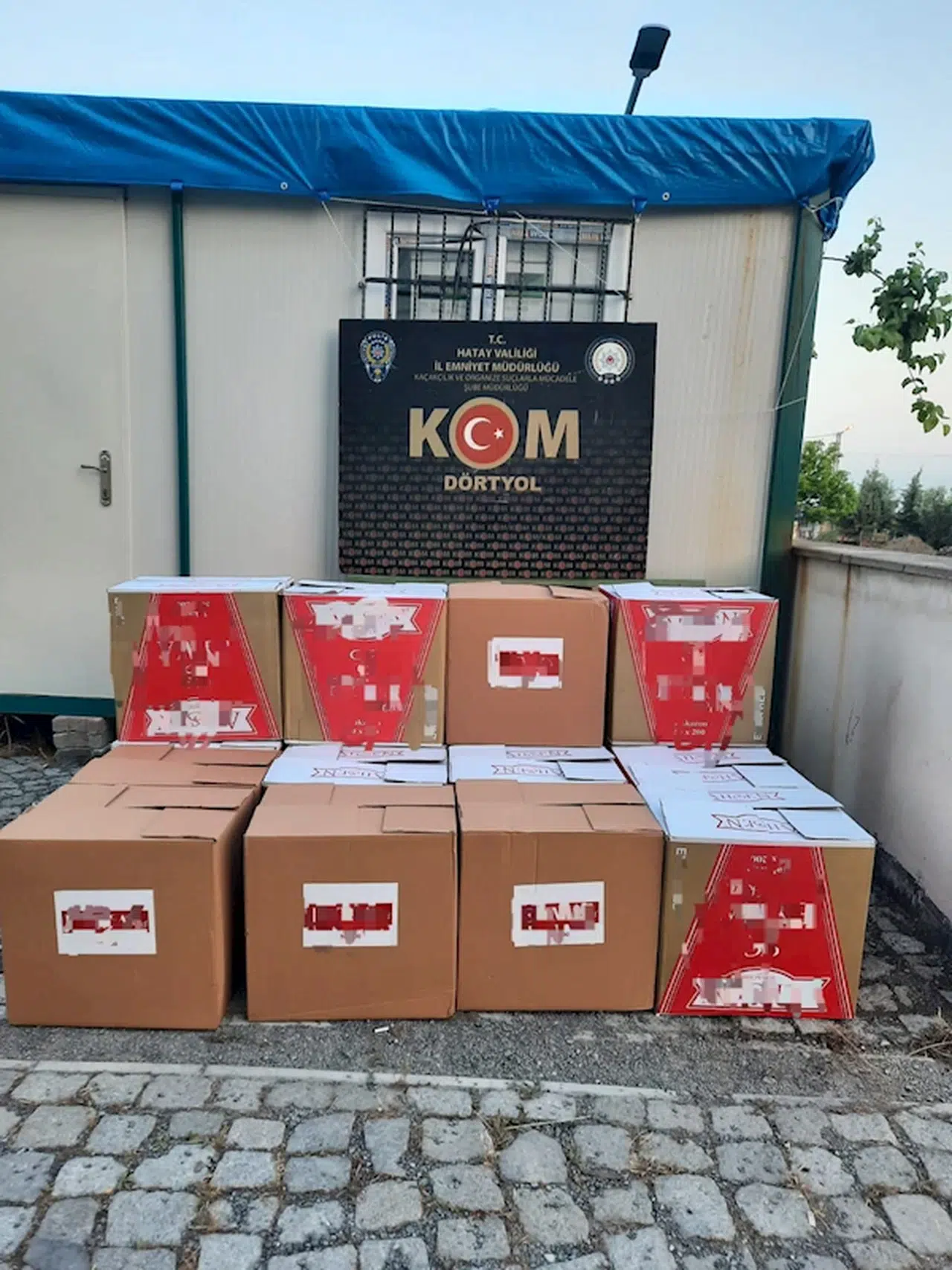 Erzin'de 160 bin gümrük kaçağı makaron ele geçirildi