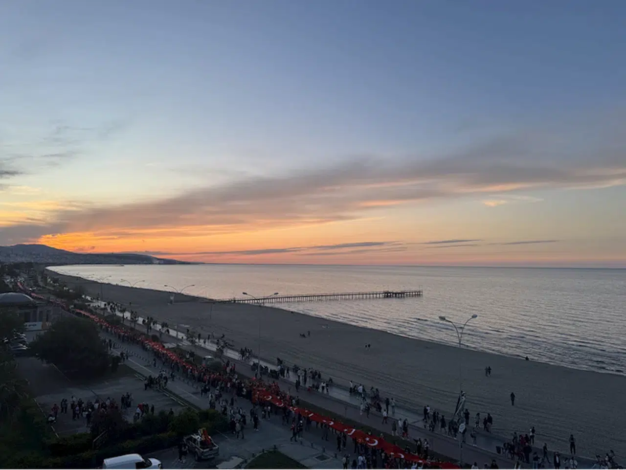 Samsun'da 1919 metrelik Türk bayrağıyla yürüyüş yapıldı 