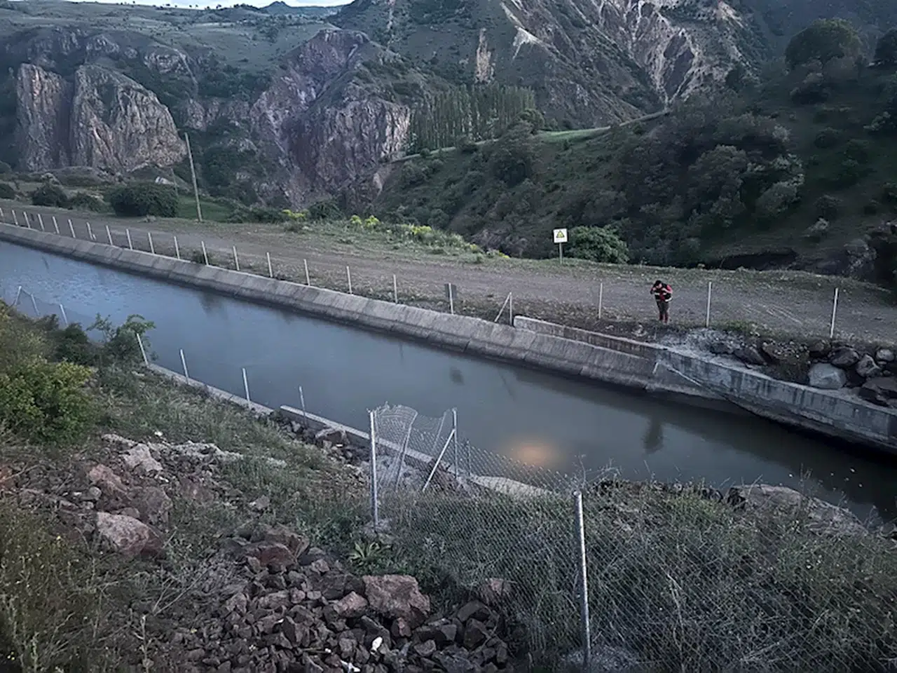 Giresun'da otomobilin su kanalına devrildiği kazada kaybolan 2 kişinin cesedine ulaşıldı