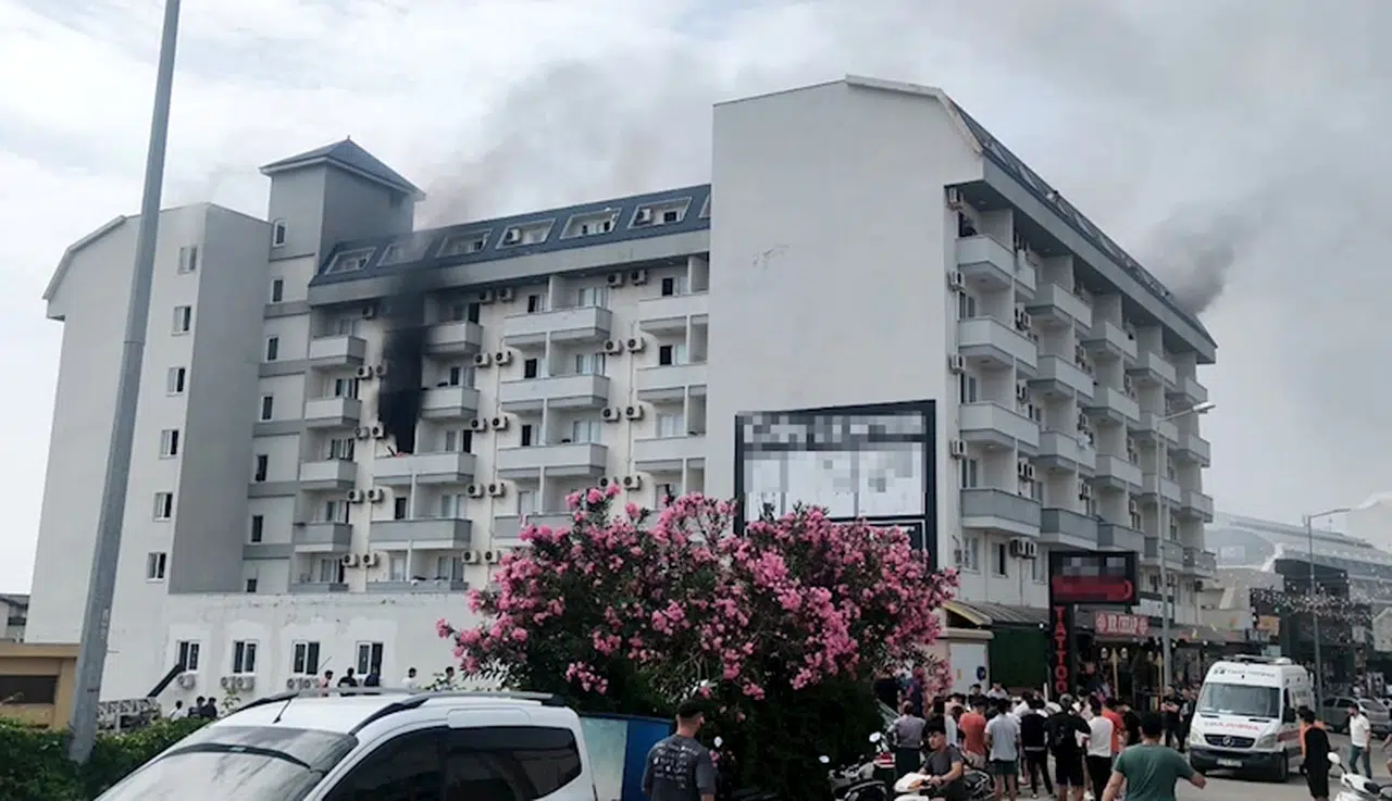 Alanya'da otel lojmanında yangın 