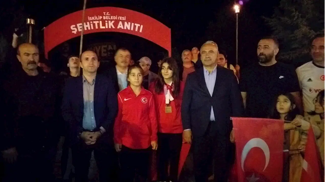 İskilip'te fener alayı düzenlendi