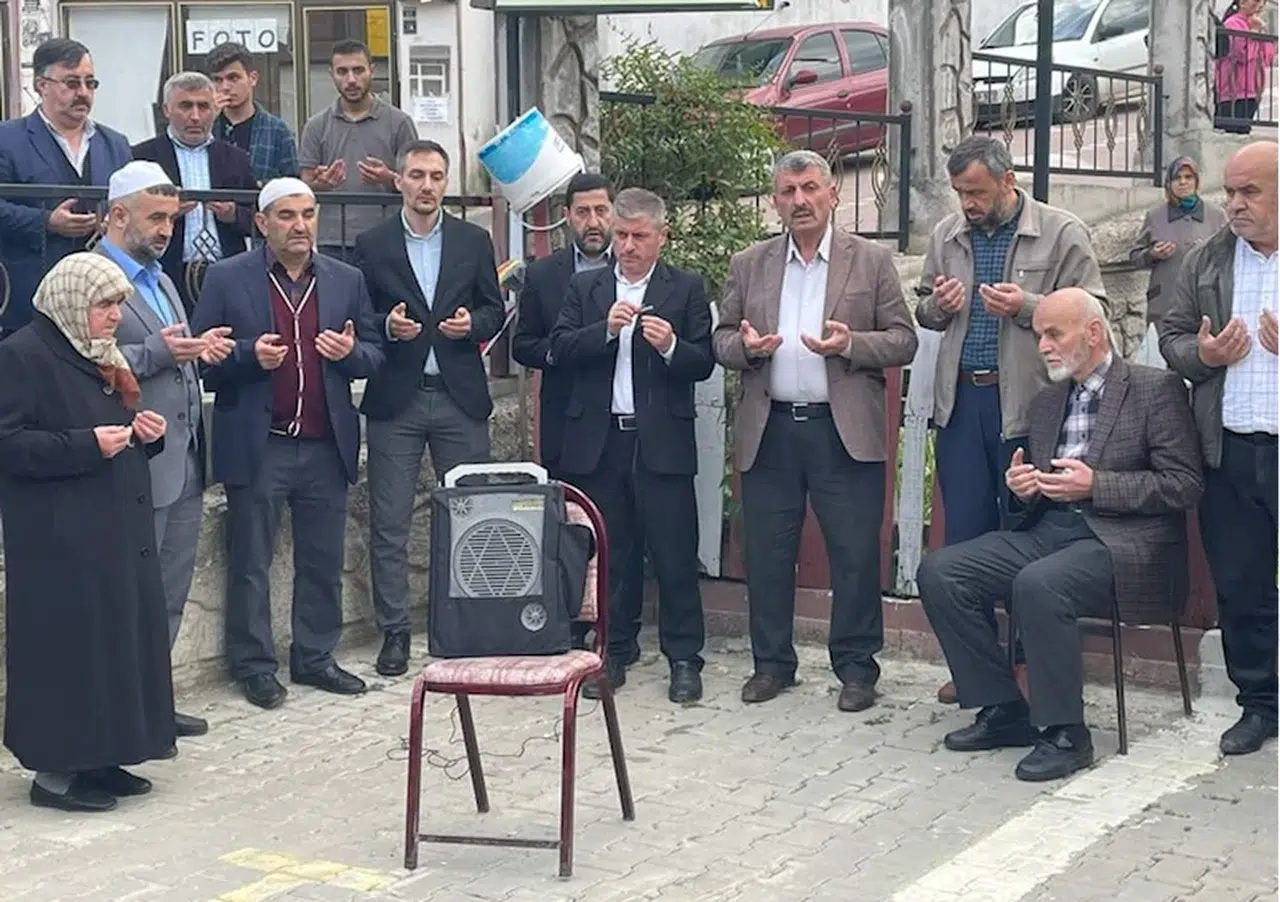 Küre ilçesinde hacı adayları dualarla uğurlandı
