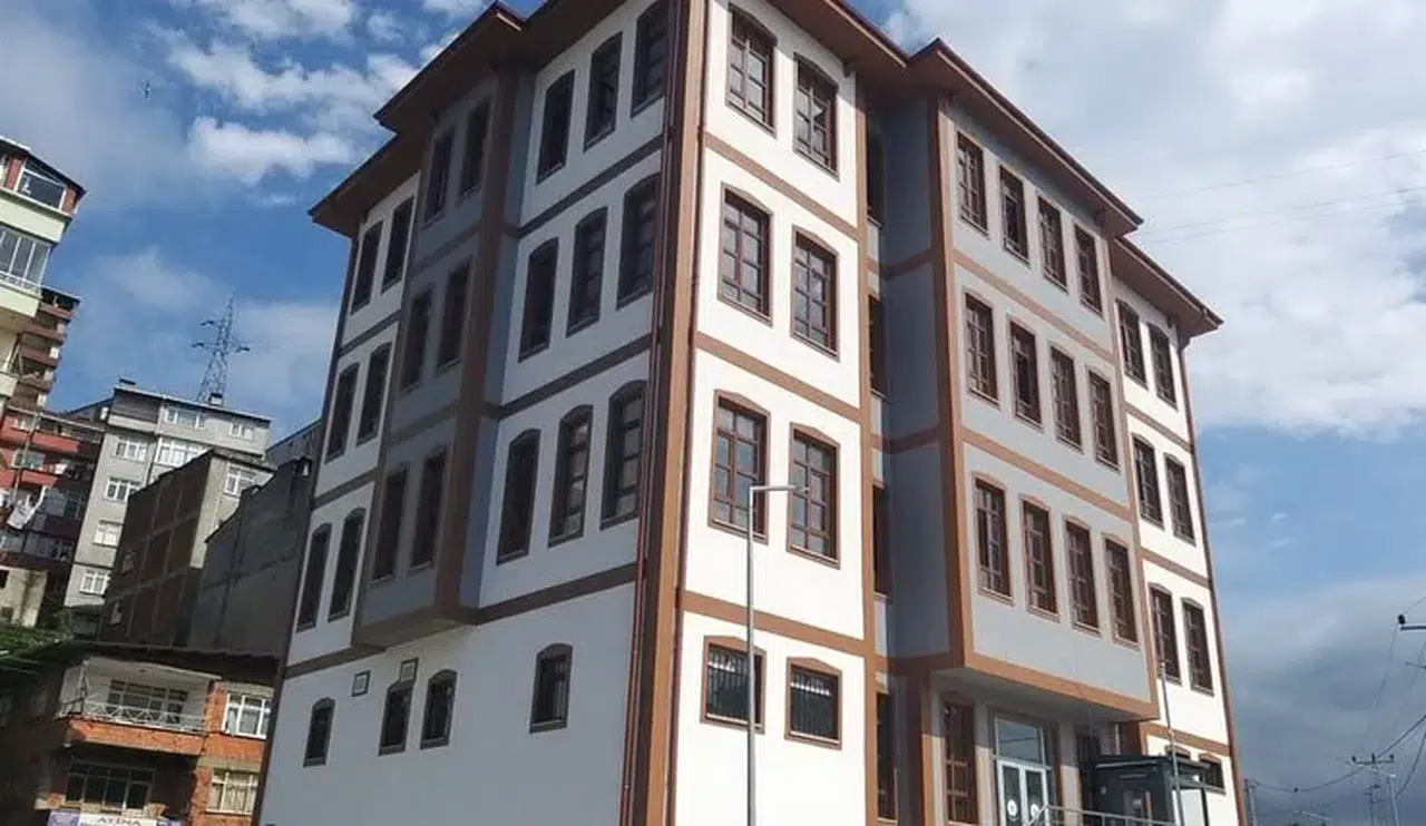 Pazar'a Yeni Emniyet Hizmet Binası