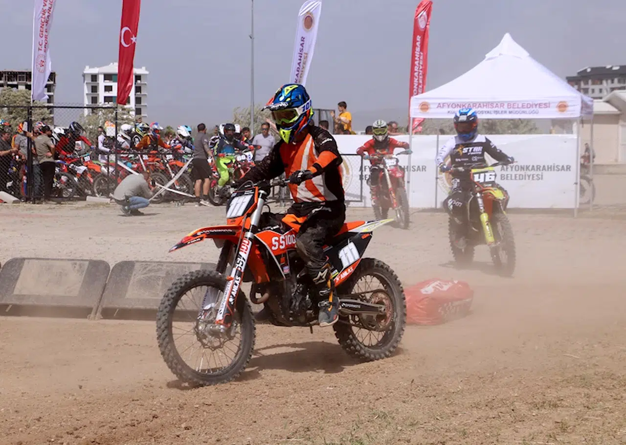 Afyonkarahisar'da motokros yarışları tamamlandı