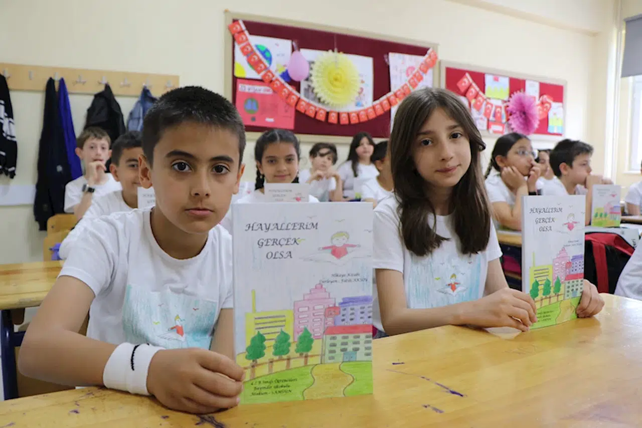4'üncü sınıf öğrencilerinin hayalleri kitap oldu