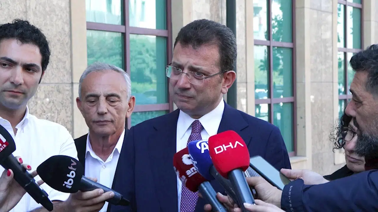 İstanbul - İmamoğlu: Biz oraya 2027 Avrupa Oyunları'nın protokolünü imzalamak için gittik (Geniş haber)