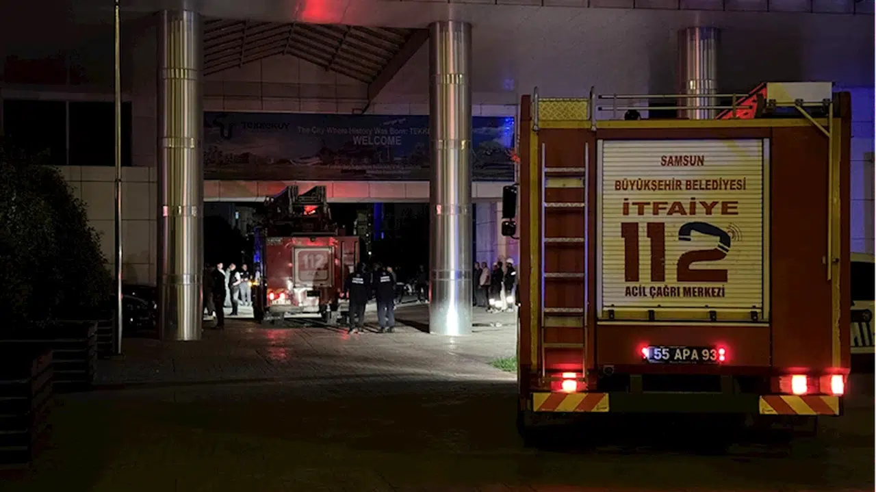 Samsun'da belediye binasında çıkan yangın söndürüldü