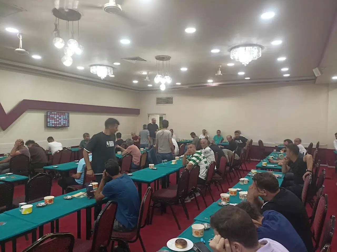 İzmir'de, kumar oynayan 186 kişiye 1 milyon 195 bin 50 TL ceza