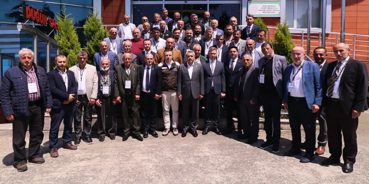 Rize'de 343 Köy Muhtarına Çalıştayda Bilgilendirme