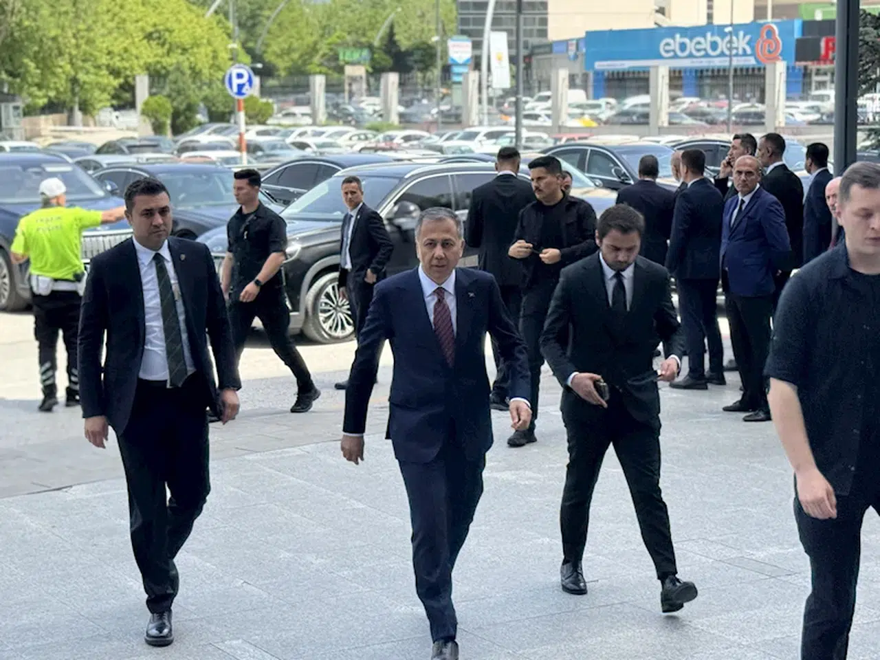 AK Parti'de MKYK toplandı