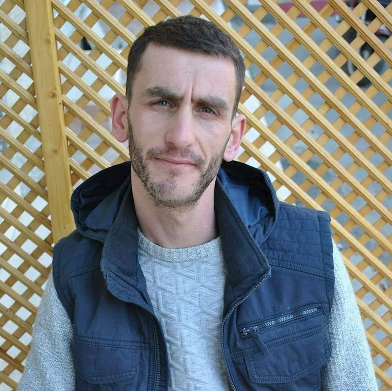 Berberin ağılda cesedi bulunmuştu; arkadaşı dedikodu yaptığı için öldürmüş