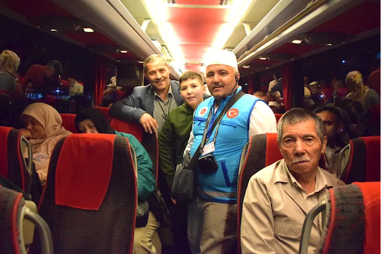 Espiye'de hacı adayları dualarla kutsal topraklara uğurlandı