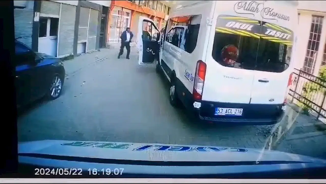 Rize'de trafikte silahlı 'yol verme' kavgası: 1 ölü, 1 yaralı (2)