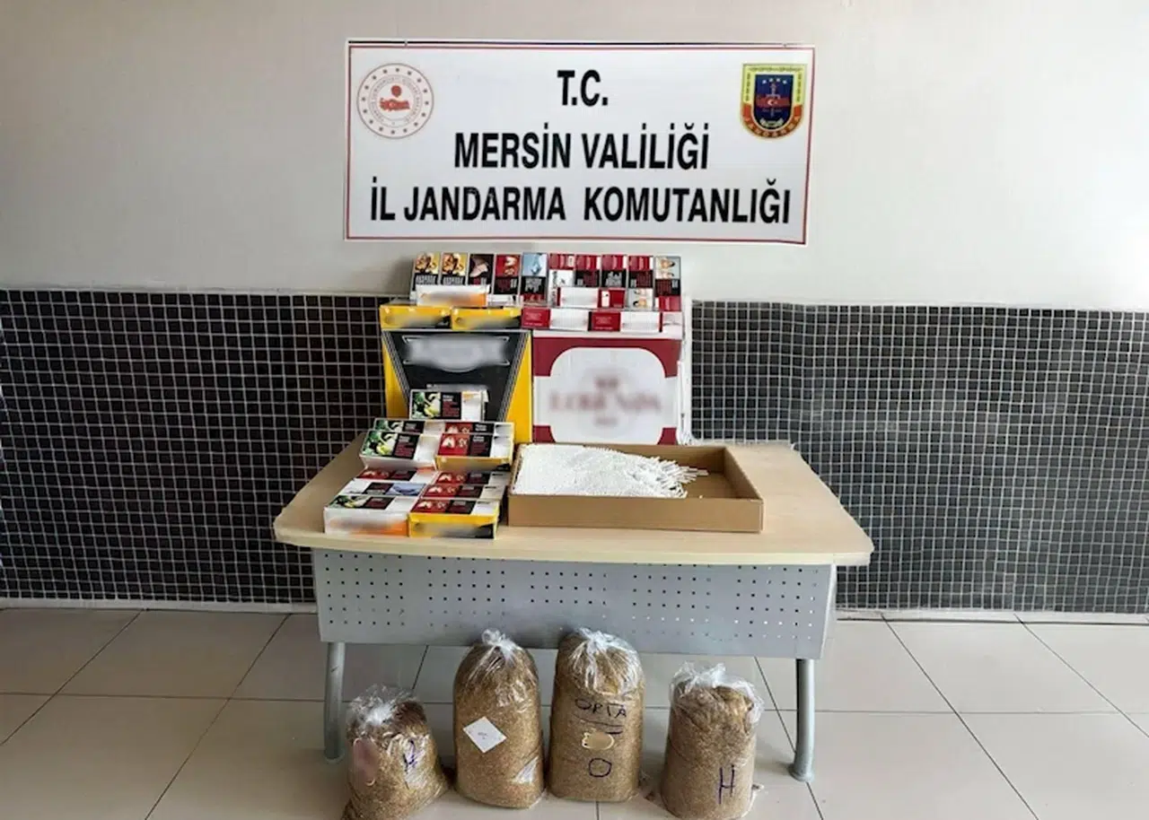Mersin'de kaçak makaron operasyonu: 3 gözaltı