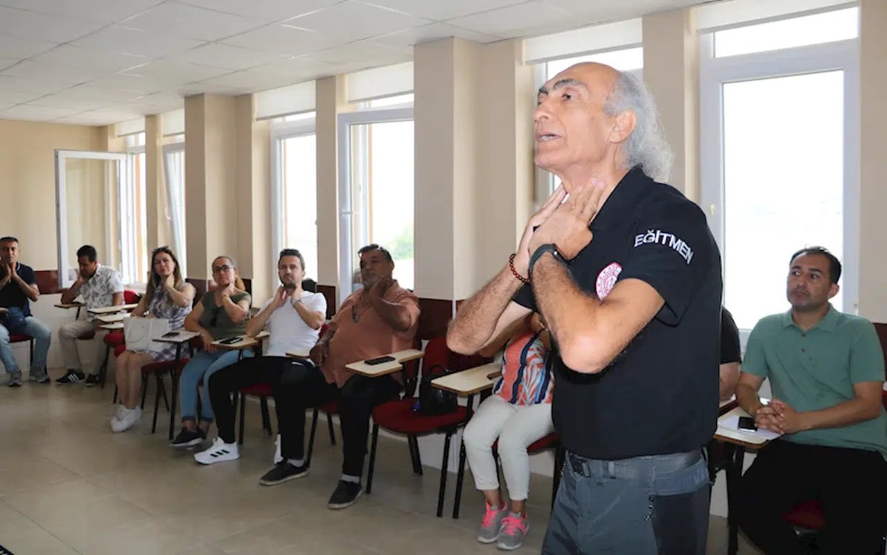 Alanya'da öğretmenlere ilk yardım eğitimi