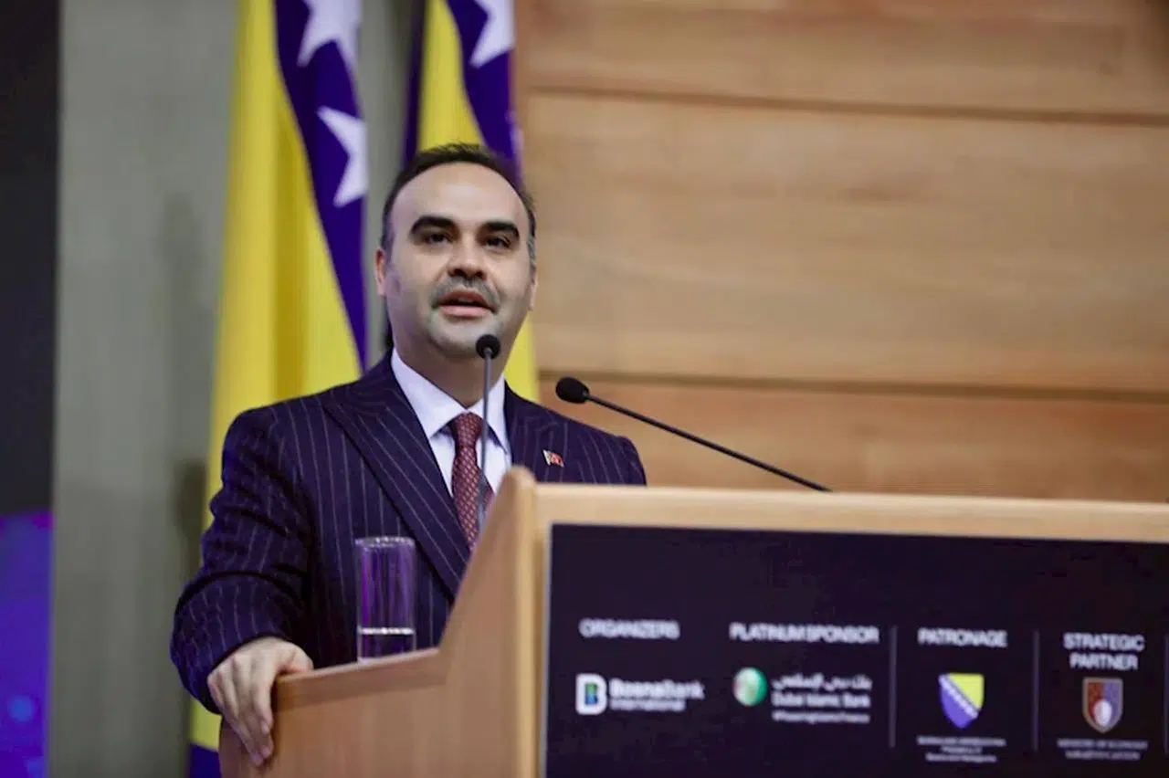Bakan Kacır: Saraybosna İş Forumu'nun 13'üncüsüne iştirak etmekten memnuniyet duydum