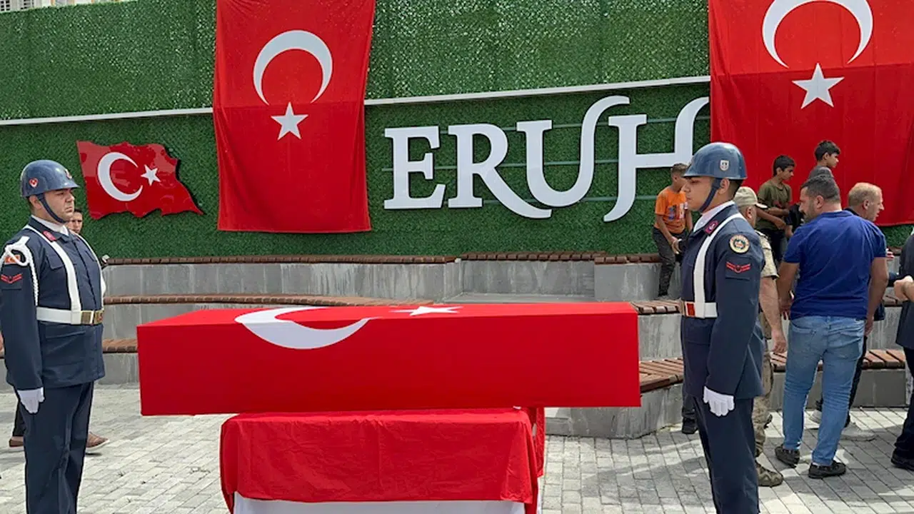 Şehidin cenazesi memleketi Eruh'ta; bu hafta ikinci kez baba olacaktı (2)