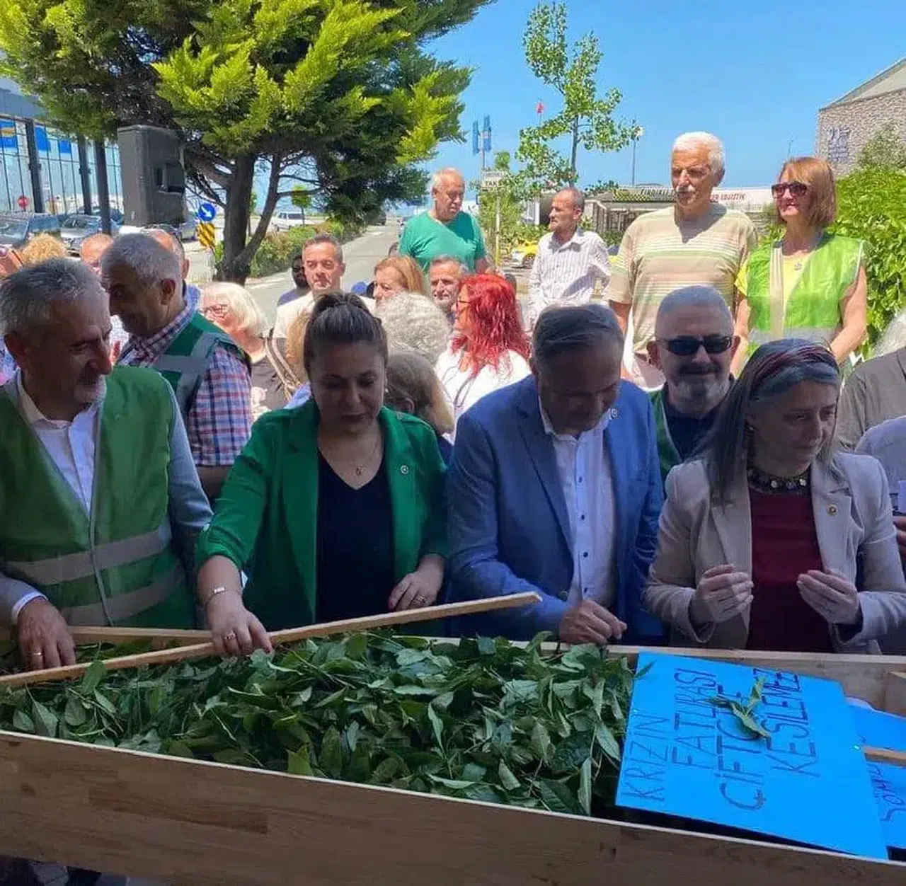 Rize Fındıklı İlçesinde Çay Üreticileri Fiyatları Protesto Etti