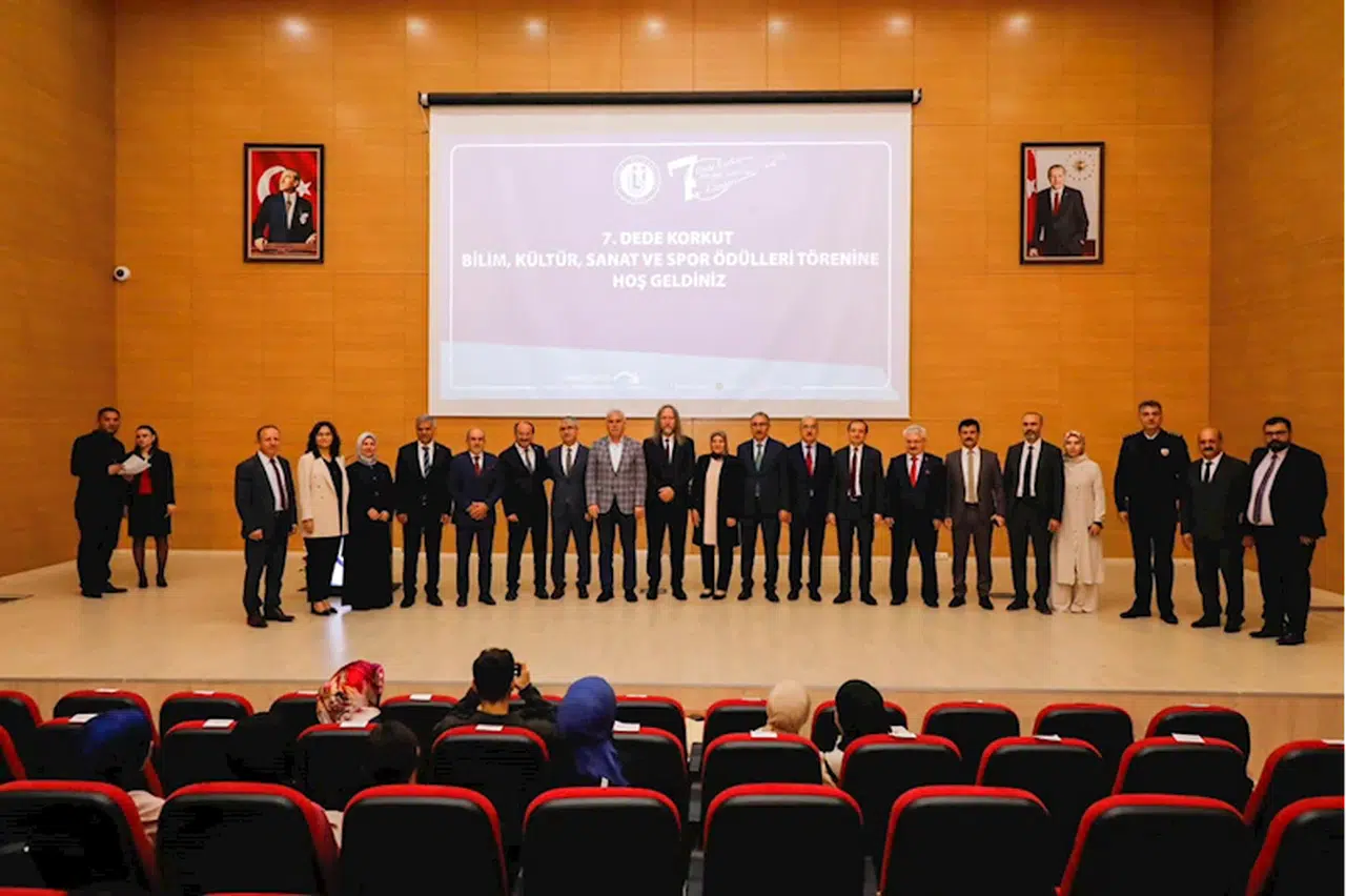 "Dede Korkut Bilim, Kültür, Sanat ve Spor Ödülleri" sahiplerini buldu