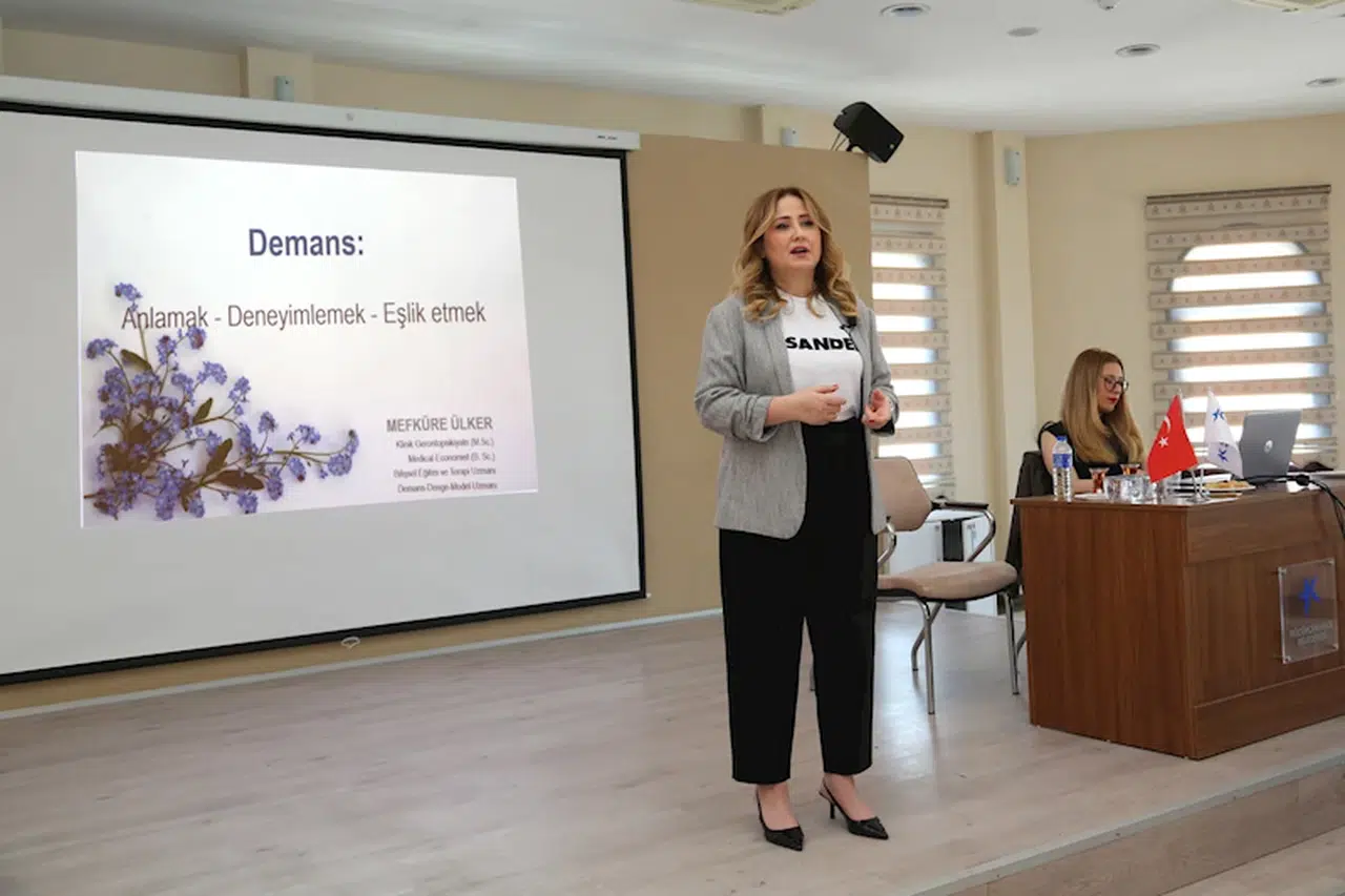 Küçükçekmece'de demans parkuru eğitimi yapıldı 