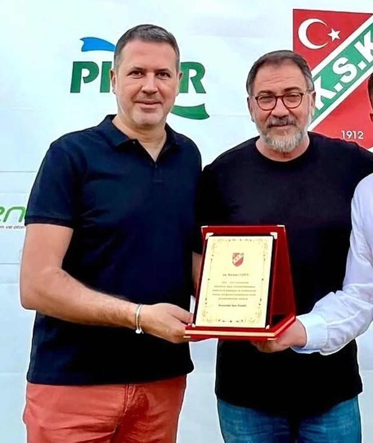 Karşıyaka'da tarihi uzlaşma