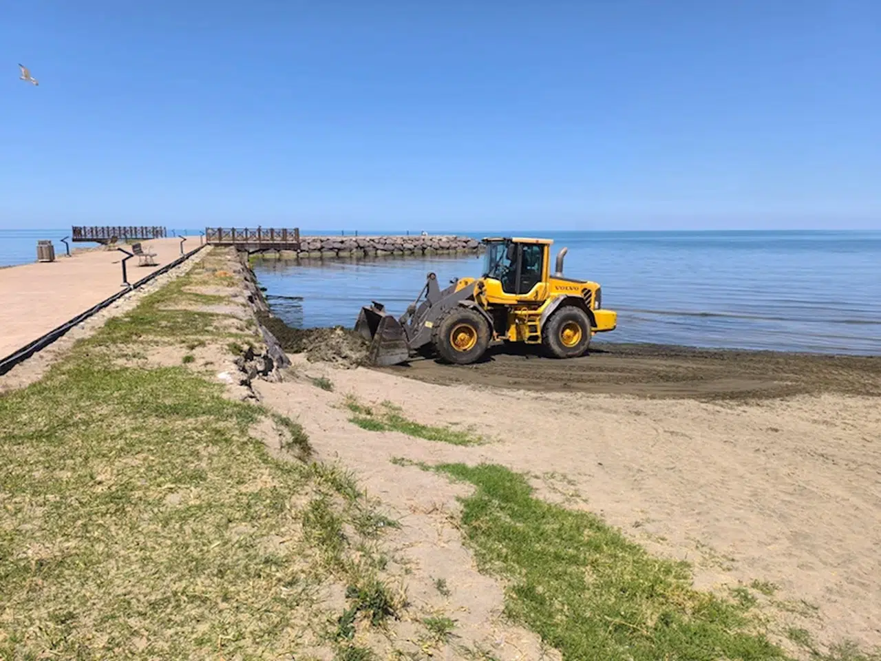 Trabzon'da Yalıncak Plajı yaza hazırlanıyor