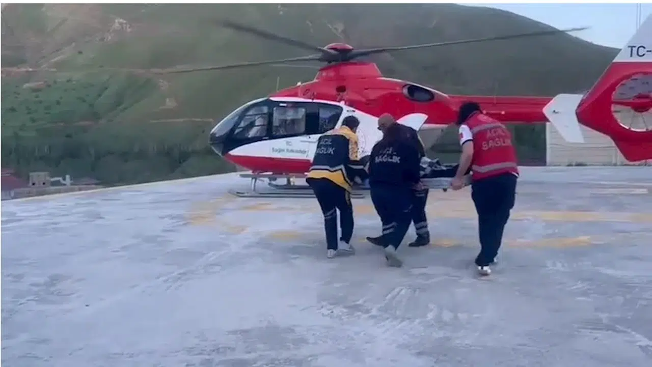 Doğum sonrası rahatsızlanan kadın, ambulans helikopterle sevk edildi
