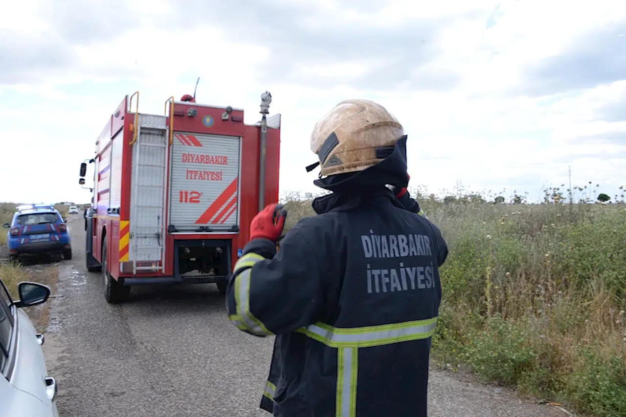 Doğal gaz boru hattında çıkan yangın, kontrol altına alındı