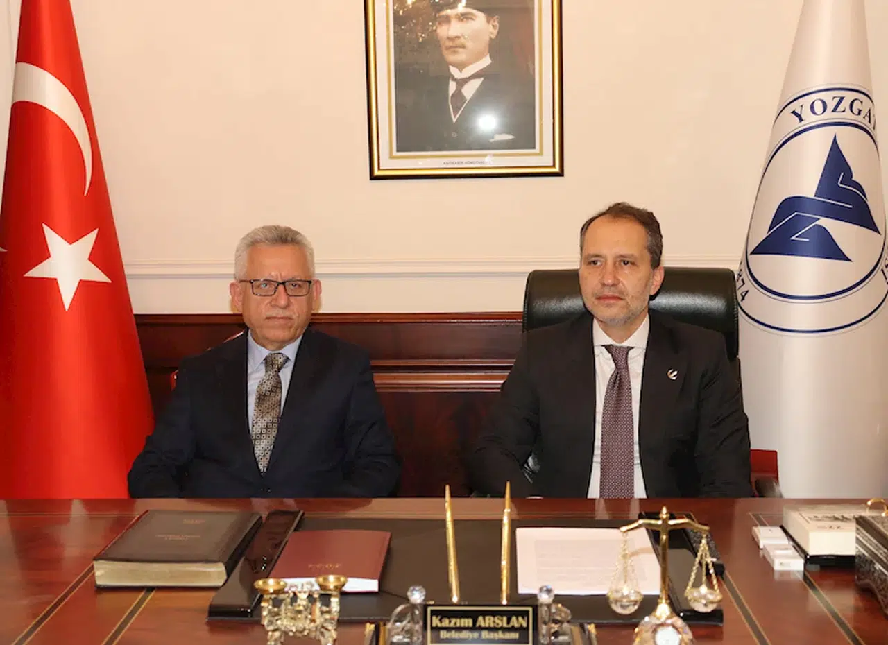 Fatih Erbakan: Yozgat'ta sokak hayvanları için 'Evcil Kent' projesi hayata geçiriliyor