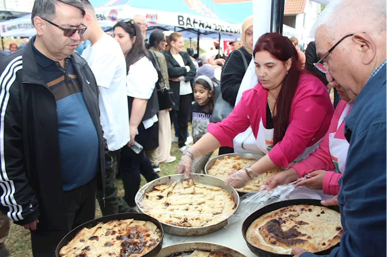 Samsun'un Bafra ilçesinde "Mübadelenin 100. Yılı Mübadil Yemekleri" şenliği