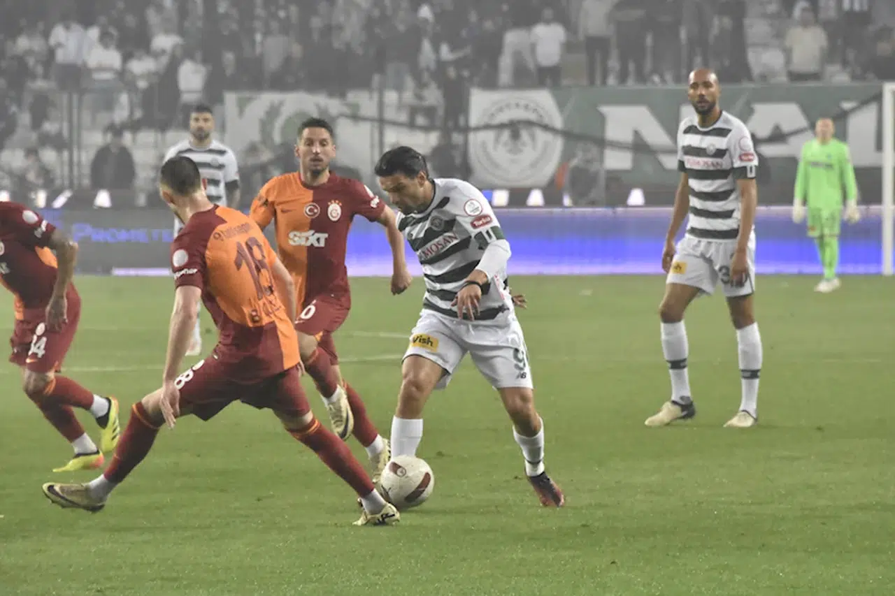 Konyaspor - Galatasaray (EK FOTOĞRAFLAR)