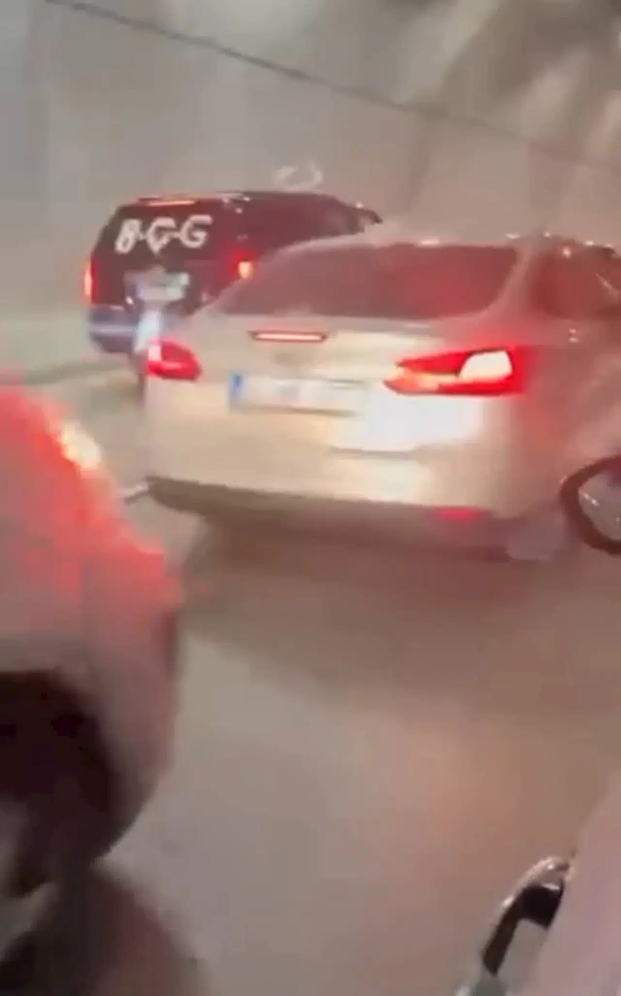 İstanbul - Üsküdar'da düğün konvoyu Çamlıca Tünelini kapattı