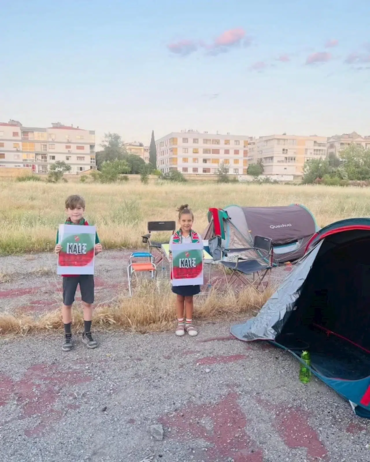 Karşıyaka'da stat için çadırlı protesto