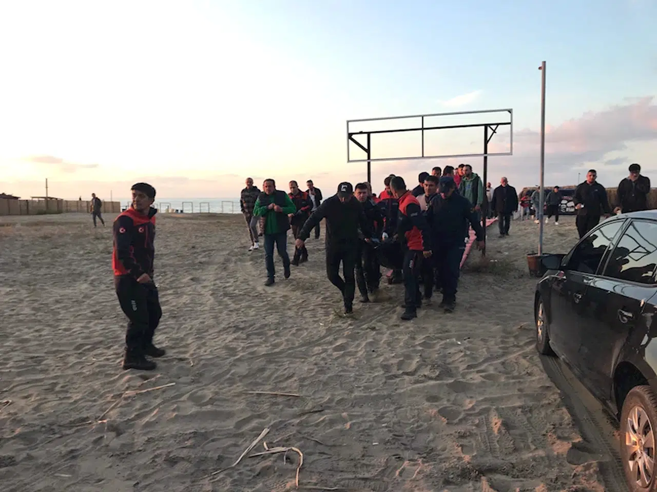 Sakarya'da denizde kaybolan üniversite öğrencisi Burak, cansız bulundu (2)