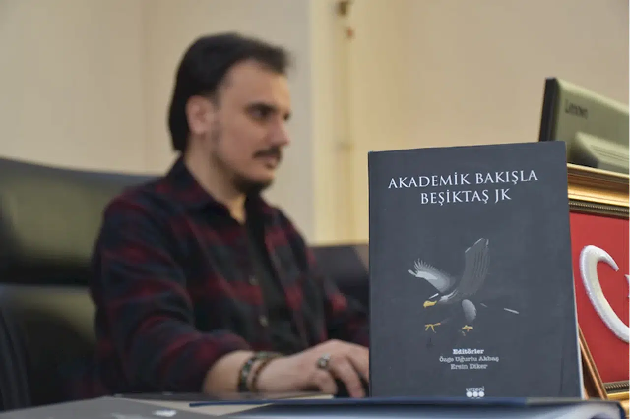 Akademisyenler, Beşiktaş hakkındaki kitaplarını Kulüp Başkanı Arat'a hediye etmeyi planlıyor 