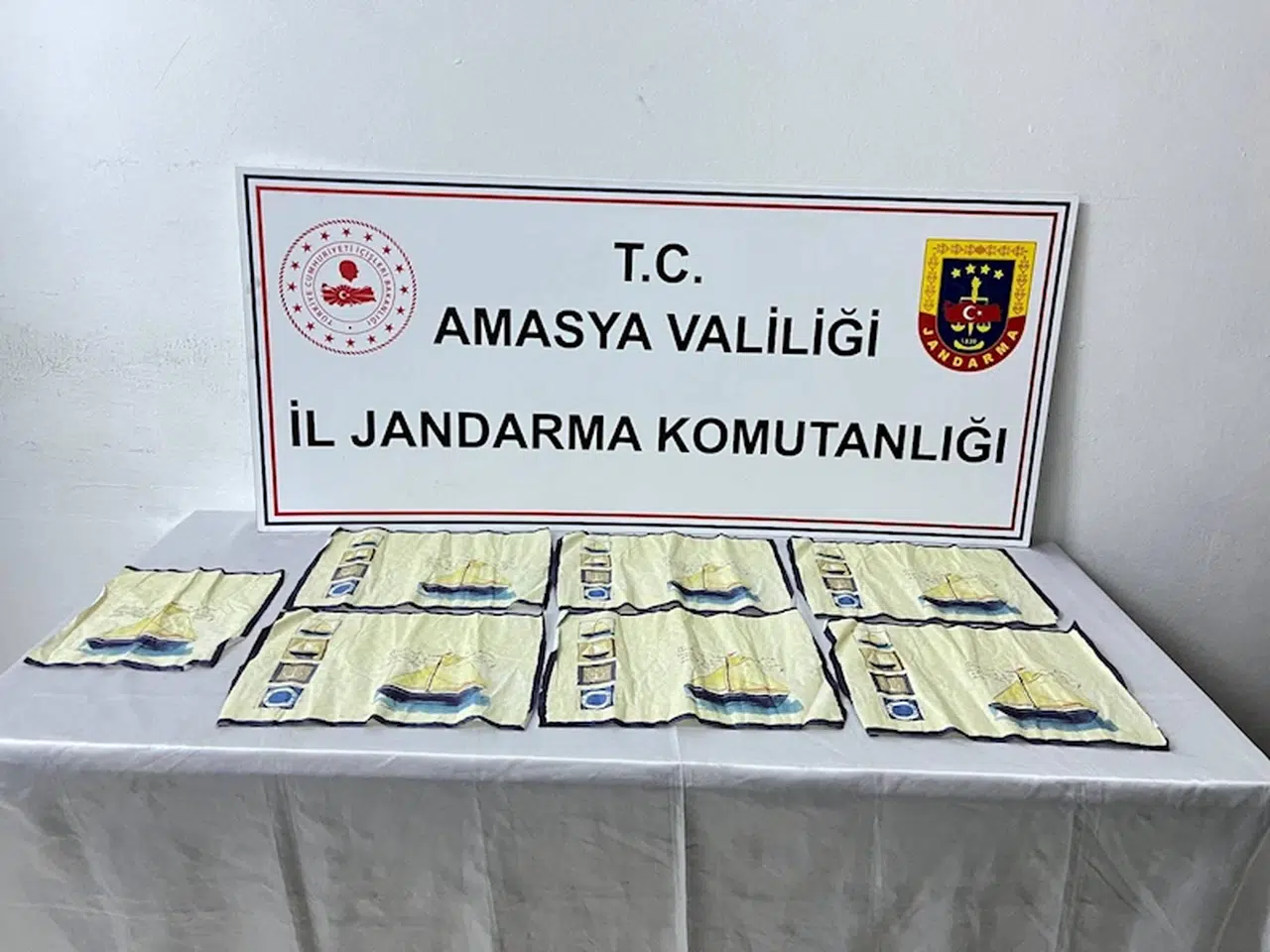 Amasya’da kağıda emdirilmiş uyuşturucu ele geçirildi:1 gözaltı