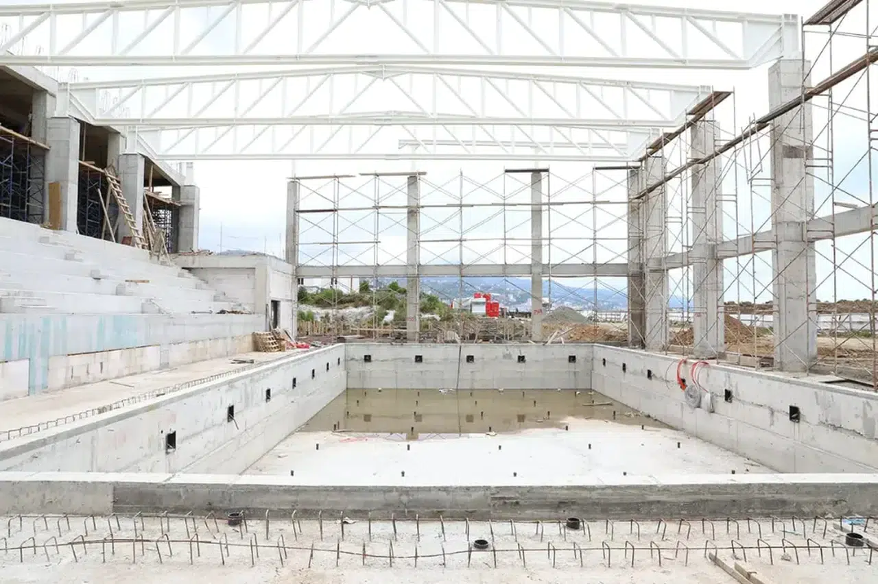 Akçaabat'a Yarı Olimpik Kapalı Yüzme Havuzu Geliyor!