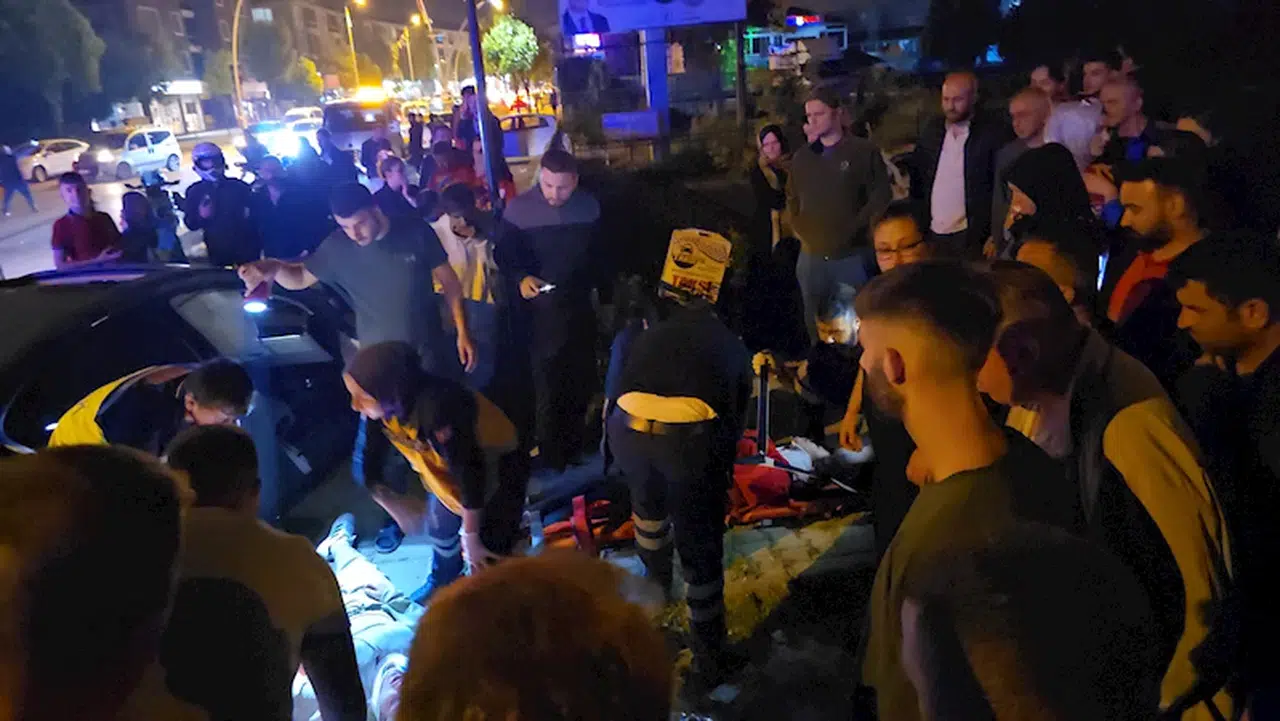 Düzce'de şampiyonluk kutlamalarında kaza; 2 yaralı