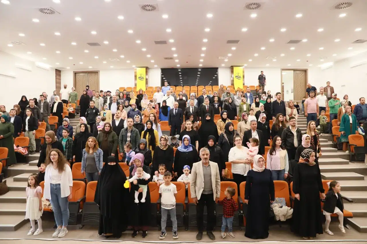 Bayburt'ta Şehit Recep Eşiyok İlkokulu'ndan Muhteşem Okuma Bayramı