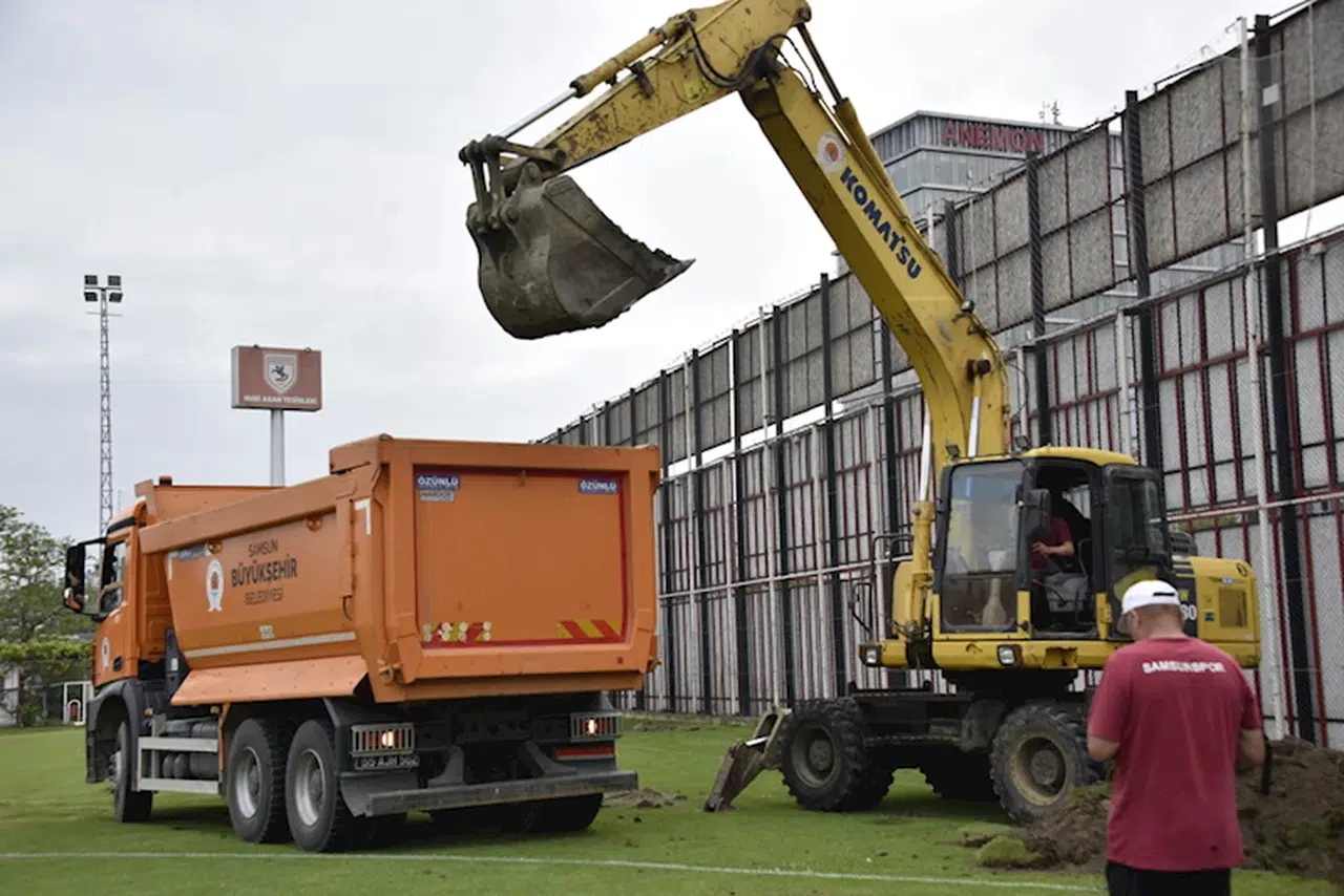 Samsun Büyükşehir Belediyesi, Samsunspor'un  antrenman sahasını yeniliyor