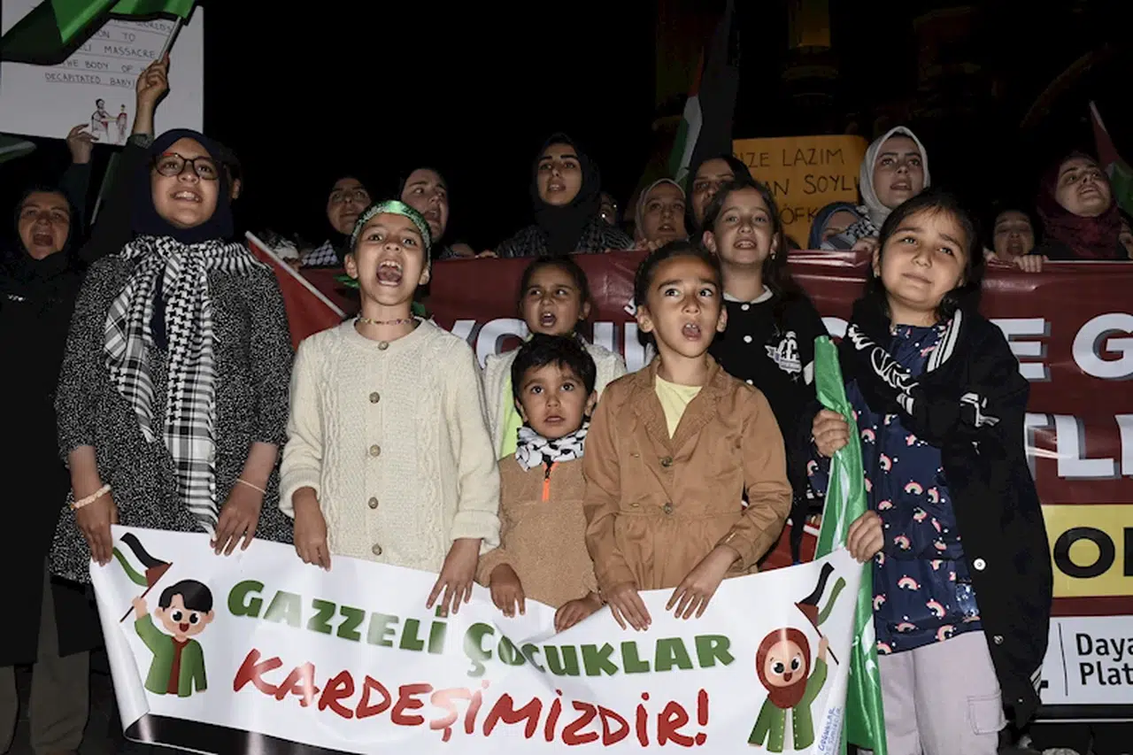 İstanbul- İsrail'in Refah'ta yaptığı saldırı İsrail Başkonsolosluğu önünde protesto edildi