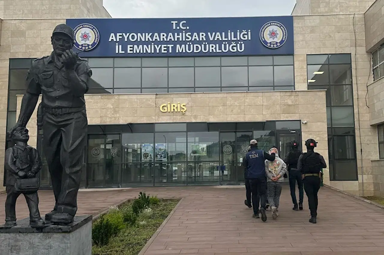 Afyonkarahisar'da DEAŞ operasyonu; 4 gözaltı