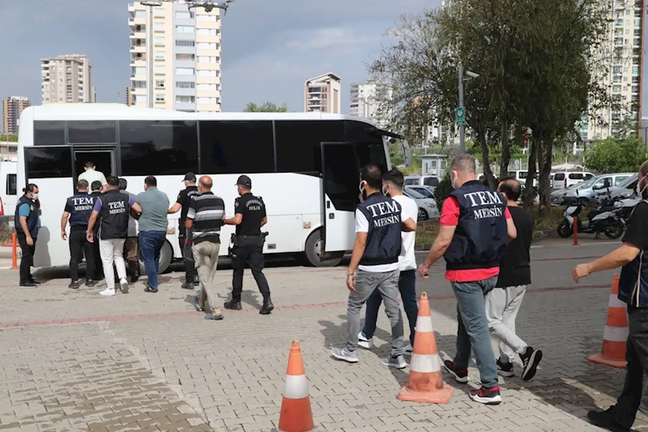 Mersin'de DEAŞ operasyonu: 6 tutuklama