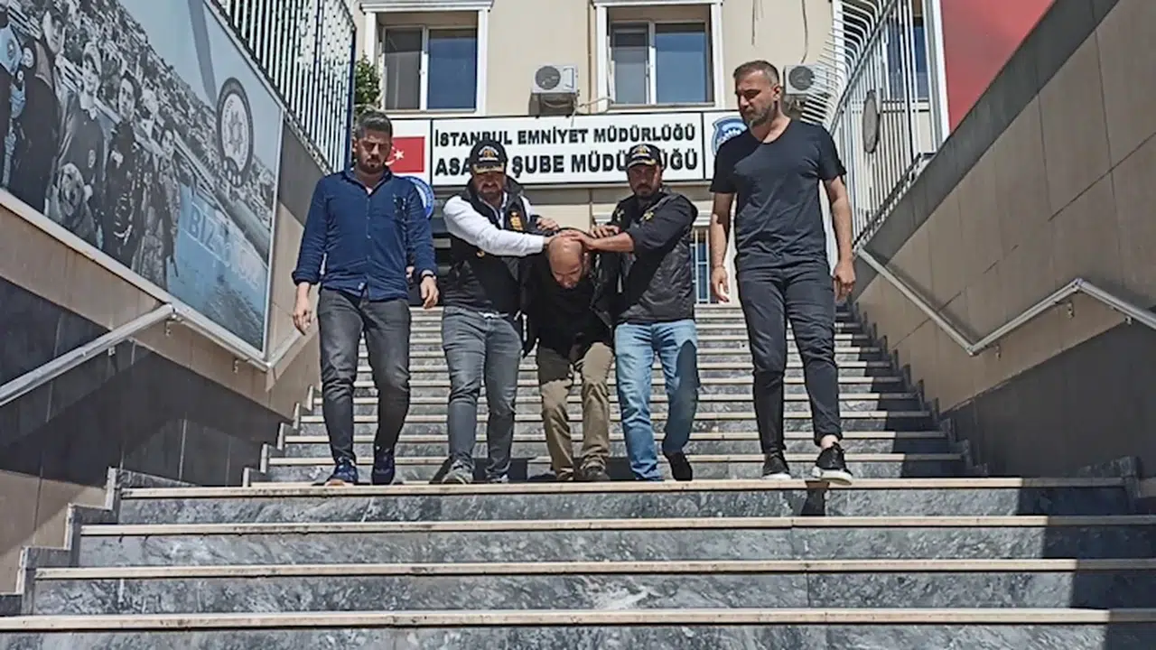 Pendik'teki vahşi cinayetin şüphelisi adliyeye sevk edildi 