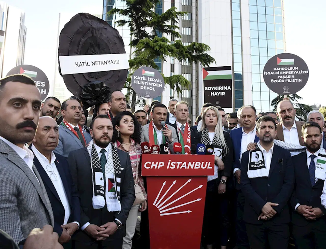 İstanbul-CHP İstanbul il örgütünden İsrail Konsolosluğu önünde Filistin eylemi